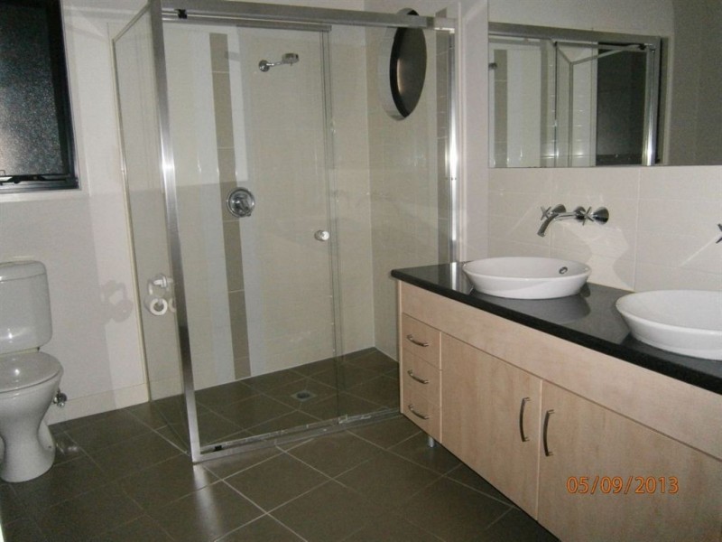 30 Peachester Close, Ormeau QLD 4208
