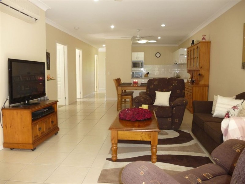 2/37 Solar Street, Beenleigh QLD 4207