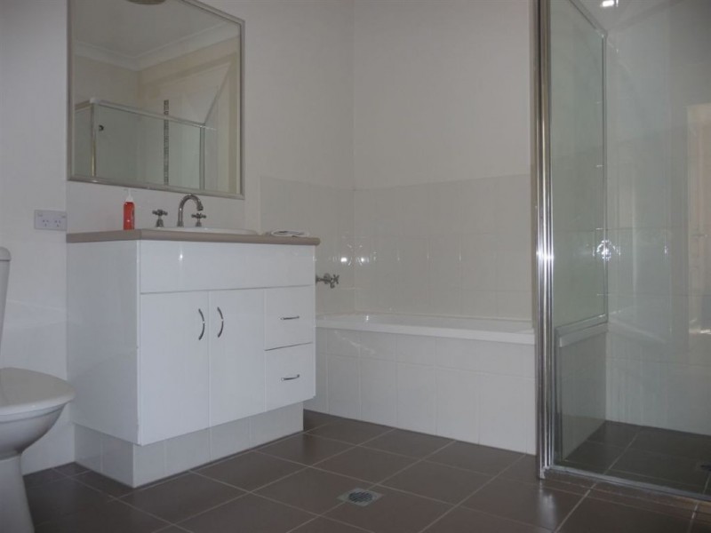 2/37 Solar Street, Beenleigh QLD 4207