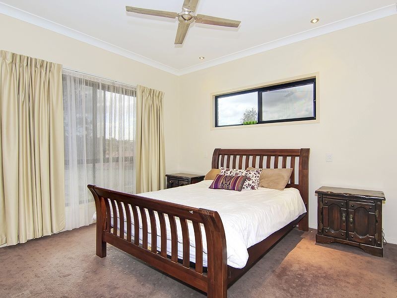 22 Yarwood Crescent, Ormeau Hills QLD 4208