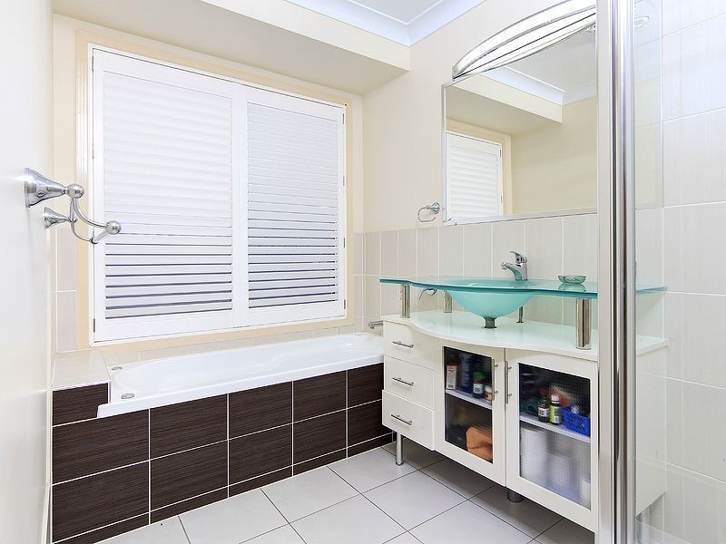 22 Yarwood Crescent, Ormeau Hills QLD 4208