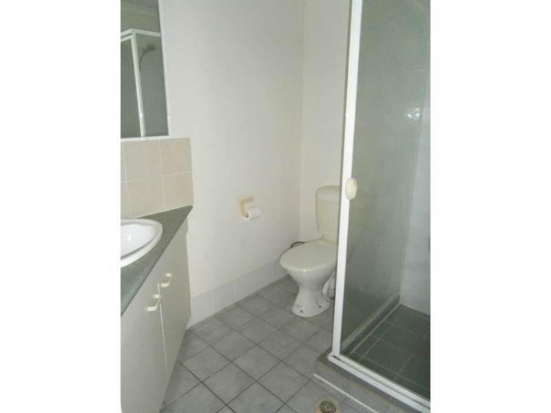 61/61 Harburg Dr, Beenleigh QLD 4207