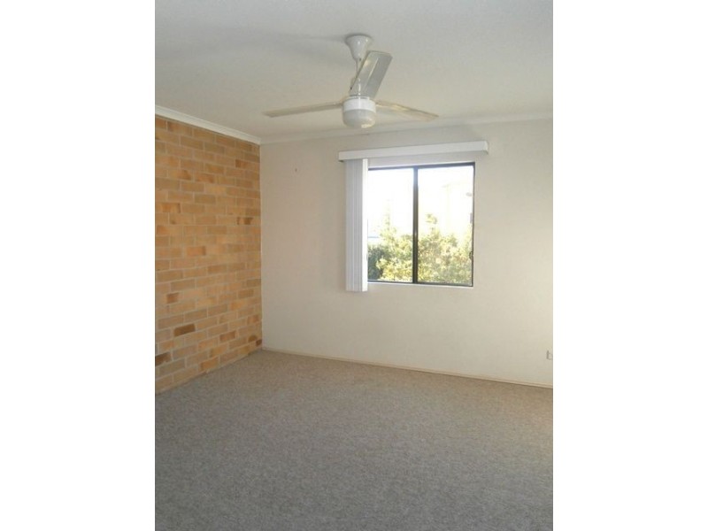 61/61 Harburg Dr, Beenleigh QLD 4207