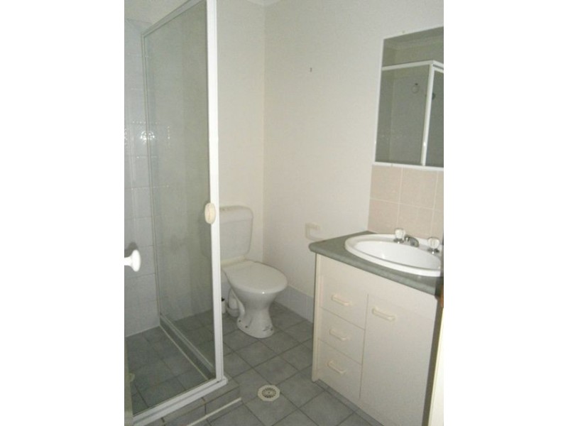 61/61 Harburg Dr, Beenleigh QLD 4207