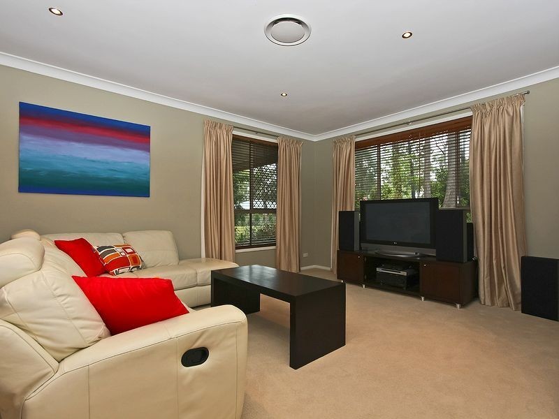 6 Jillian Ct, Logan Village QLD 4207