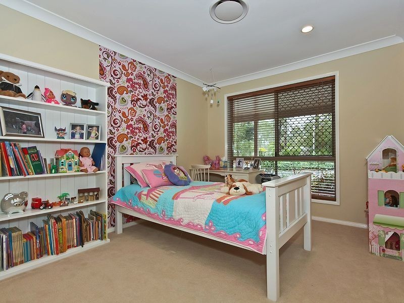 6 Jillian Ct, Logan Village QLD 4207