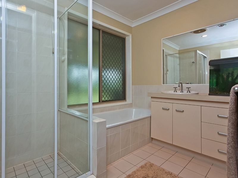 6 Jillian Ct, Logan Village QLD 4207