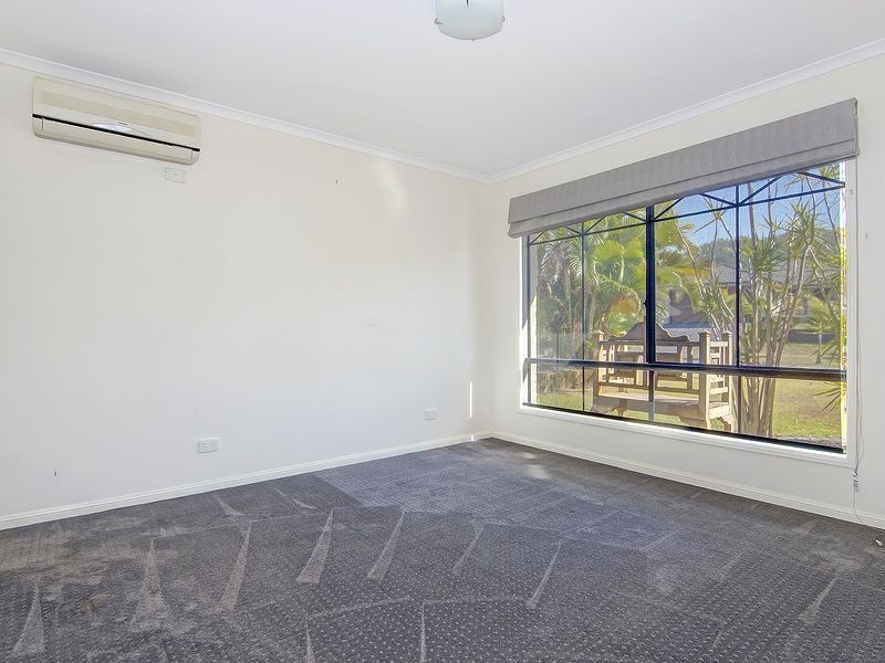 44 Mountain View Crescent, Mount Warren Park QLD 4207