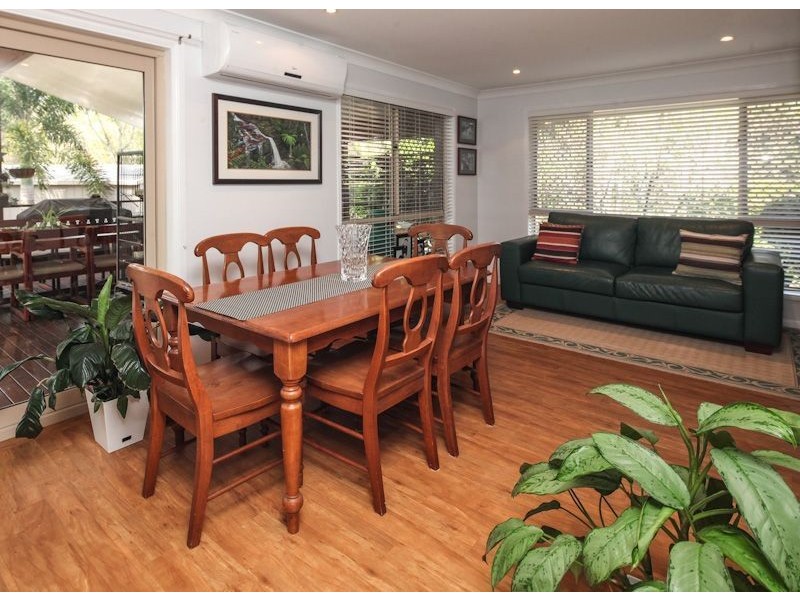 27 Lynette Ct, Buccan QLD 4207