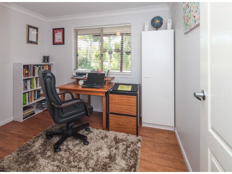 27 Lynette Ct, Buccan QLD 4207