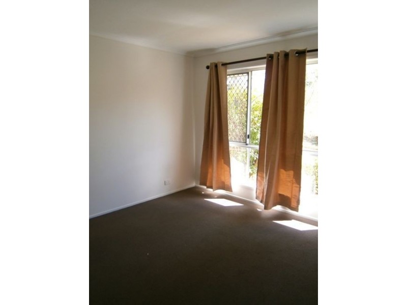 15 Eira St, Edens Landing QLD 4207