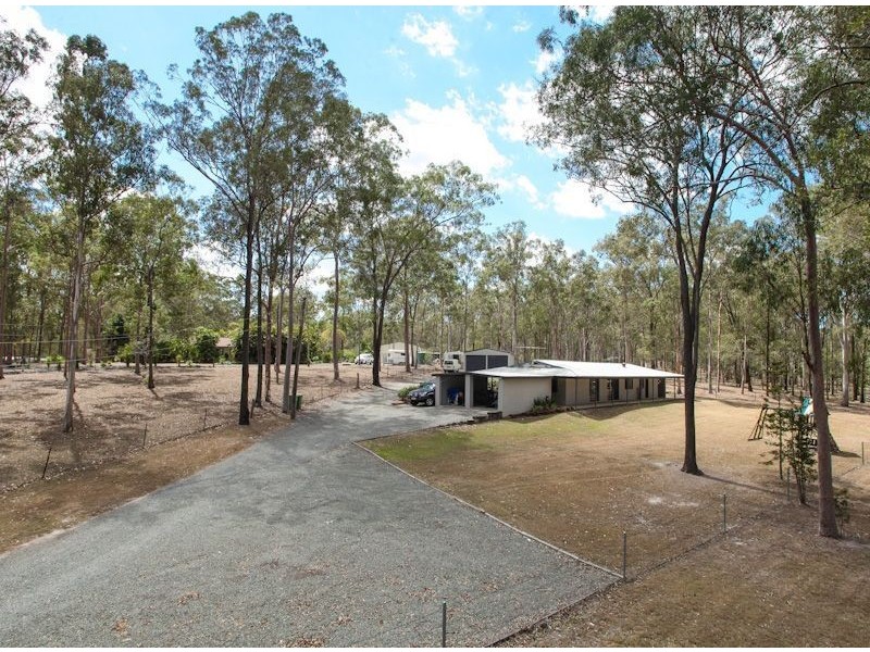 208 Buccan Road, Buccan QLD 4207