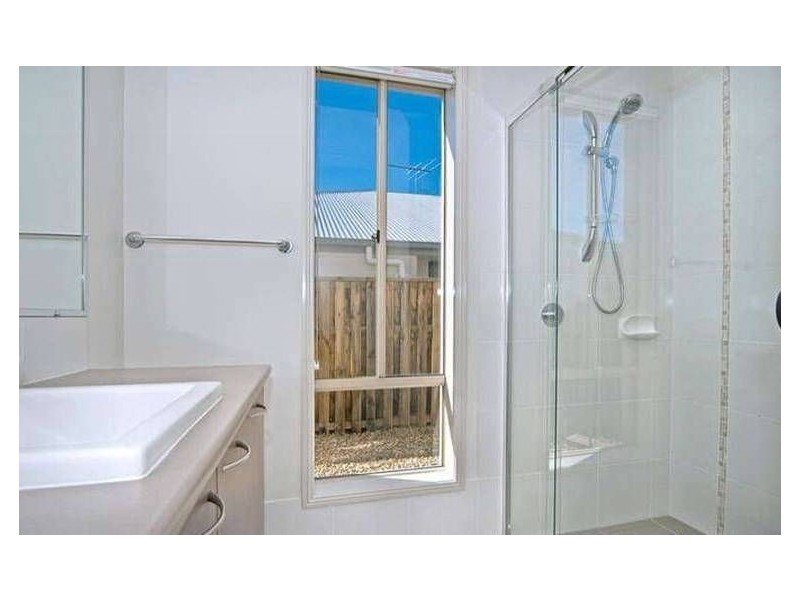 15 Strathburn Cr, Ormeau QLD 4208
