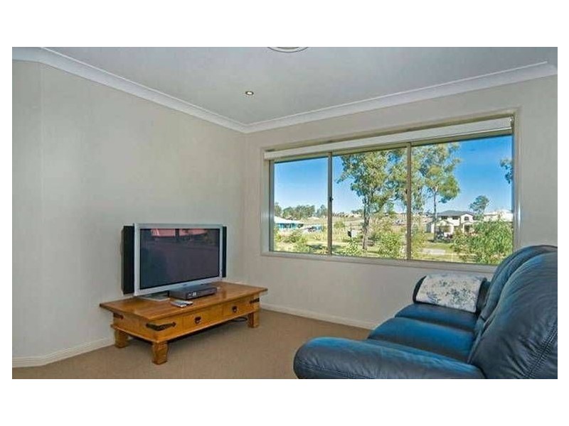 15 Strathburn Cr, Ormeau QLD 4208