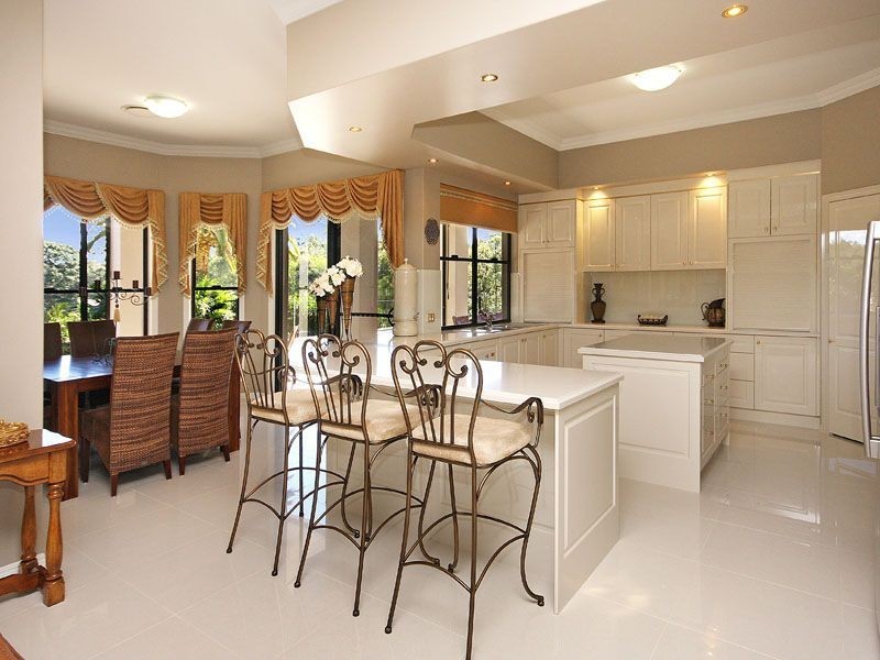 176 Bahrs Scrub Road, Bahrs Scrub QLD 4207