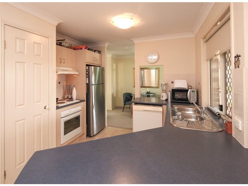 5 Silvestro Pl, Edens Landing QLD 4207