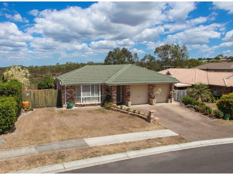 5 Silvestro Pl, Edens Landing QLD 4207