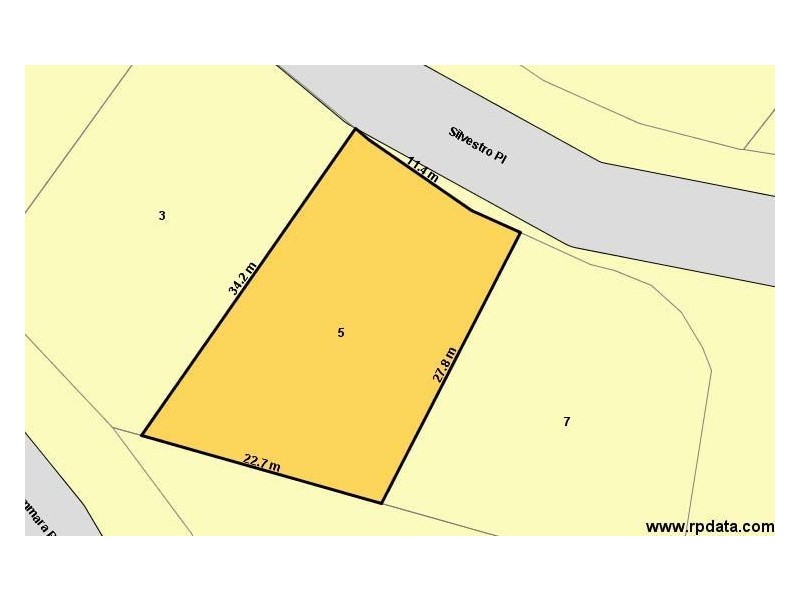 5 Silvestro Pl, Edens Landing QLD 4207