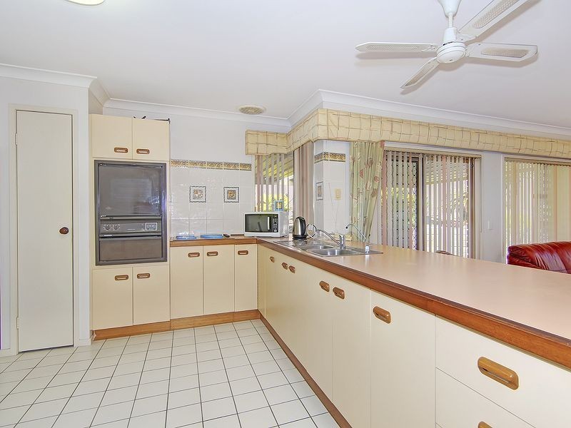 49 Mt Warren Bvd, Mount Warren Park QLD 4207