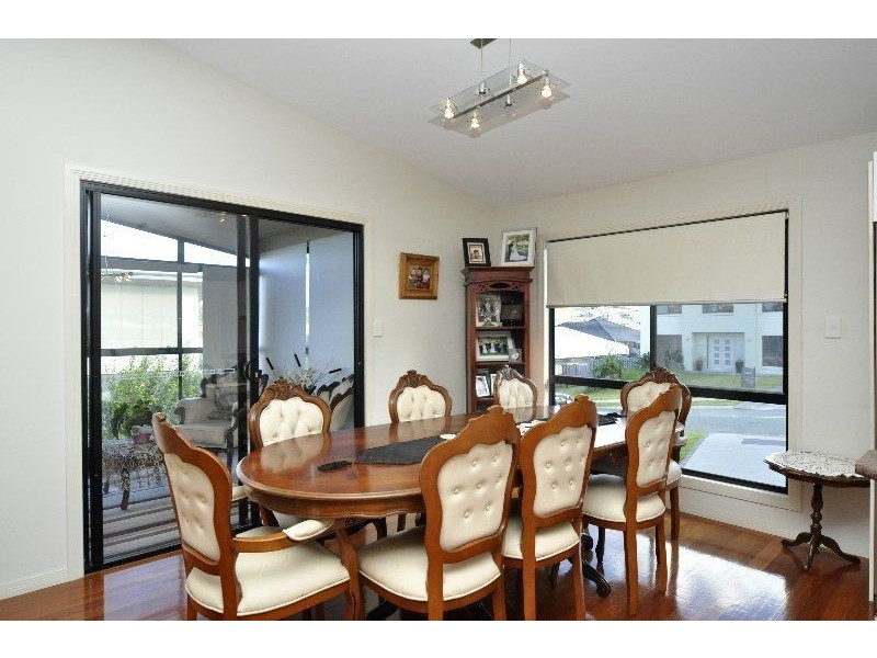 2 Barrington Street, Upper Coomera QLD 4209