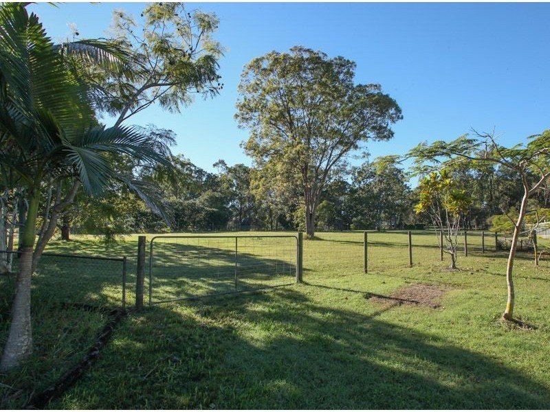 178-182 Hein Rd, Buccan QLD 4207