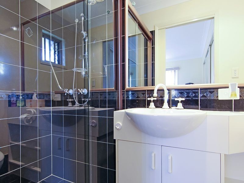 88 Overland Dr, Edens Landing QLD 4207