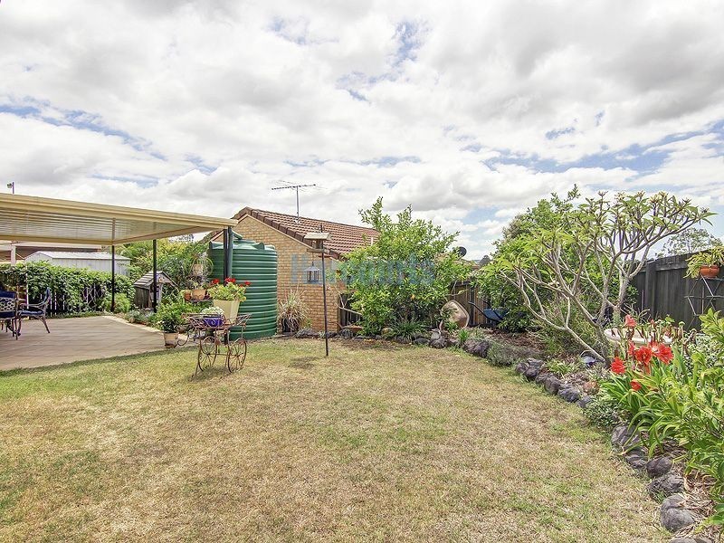 1 Tregana Cct, Edens Landing QLD 4207