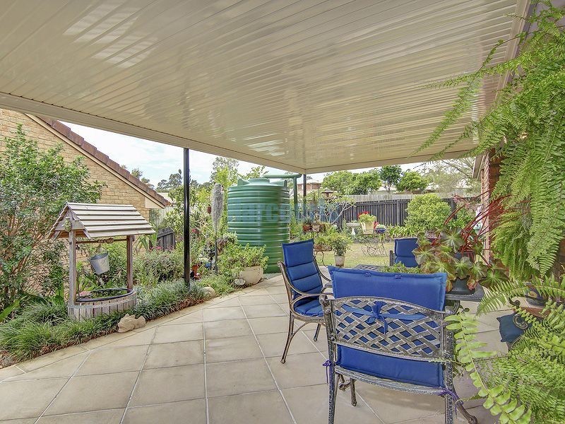 1 Tregana Cct, Edens Landing QLD 4207