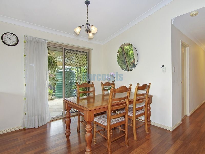 1 Tregana Cct, Edens Landing QLD 4207