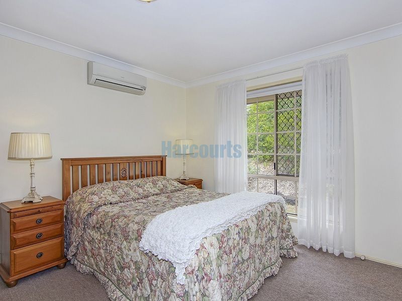 1 Tregana Cct, Edens Landing QLD 4207