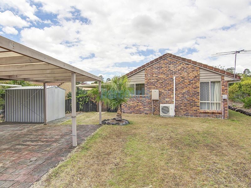 1 Tregana Cct, Edens Landing QLD 4207