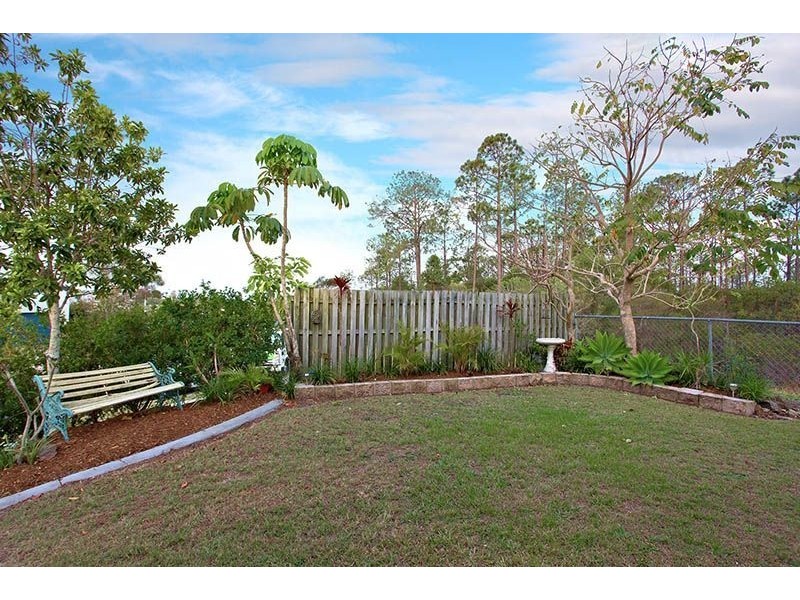 12 Norfolk Drive, Pacific Pines QLD 4211