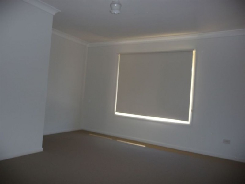 25/26 Pine Ave, Beenleigh QLD 4207