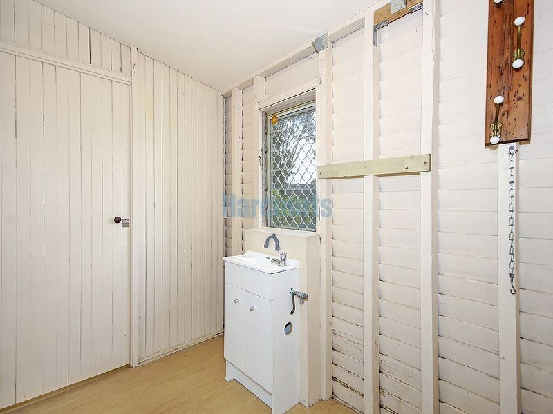 155 Old Logan Village Rd, Waterford QLD 4133