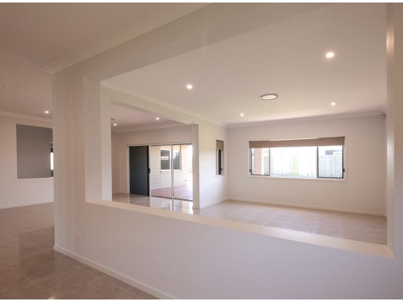 18 Robyn Crt, Logan Village QLD 4207