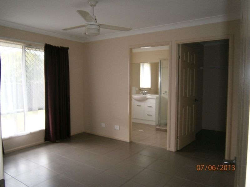 11a Willowie Crescent, Eagleby QLD 4207