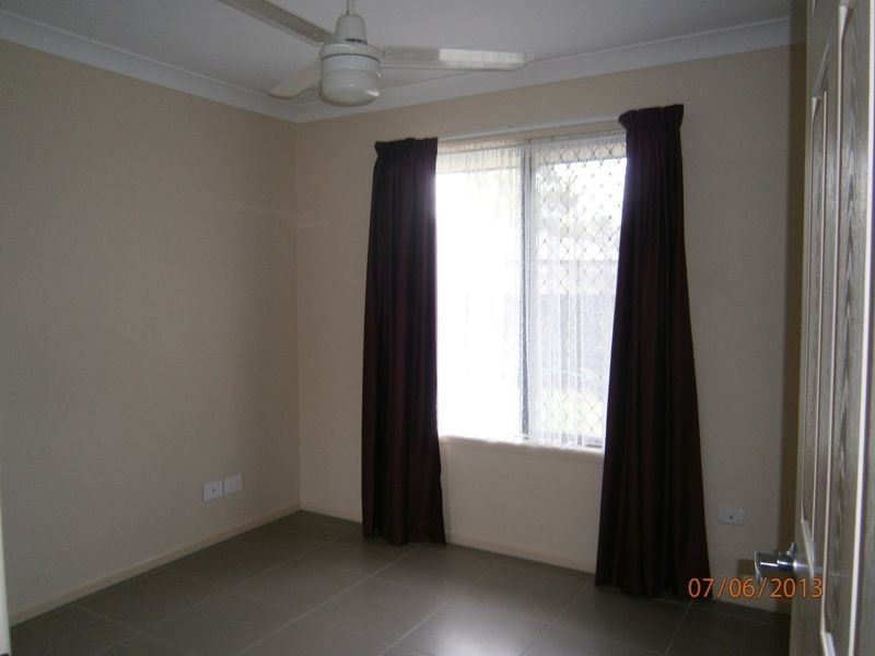 11a Willowie Crescent, Eagleby QLD 4207