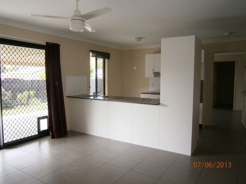11a Willowie Crescent, Eagleby QLD 4207