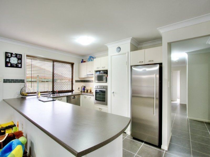4 River Gum Court, Loganholme QLD 4129