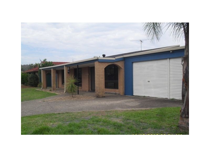 15 Glendevon Crescent, Mount Warren Park QLD 4207