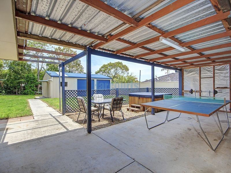 9 Carbon Crt, Bethania QLD 4205