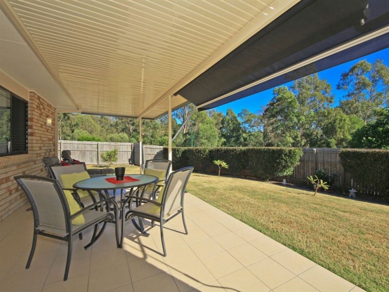 1 Hinterwood Ct, Edens Landing QLD 4207