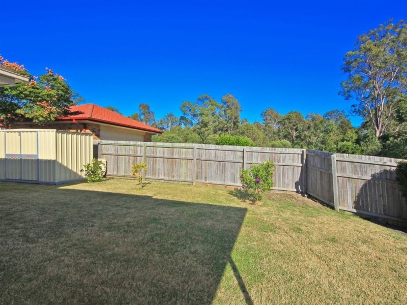 1 Hinterwood Ct, Edens Landing QLD 4207