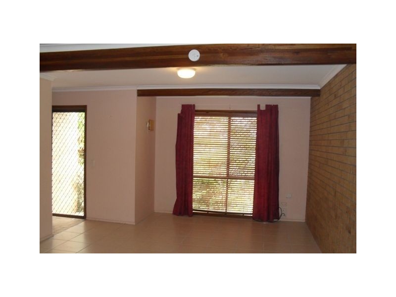 5A/2 Guinevere Court, Bethania QLD 4205