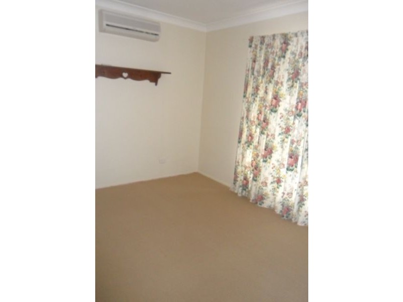 18 Garrima Dr, Loganholme QLD 4129