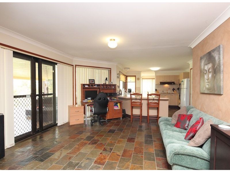 81 Sheree Ct, Buccan QLD 4207