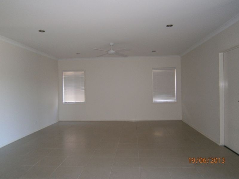 15 Buchanan Circuit, Oxenford QLD 4210