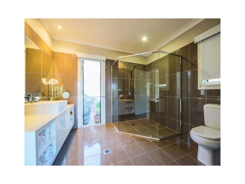 14 BLACKCOMB RISE, Ormeau Hills QLD 4208