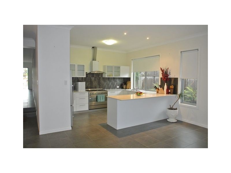 32 Lauradale Crescent, Ormeau QLD 4208