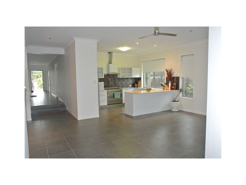 32 Lauradale Crescent, Ormeau QLD 4208